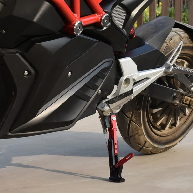 Преносимото универсален електрически мотор-скутер, регулируема поставка за краката отстрани