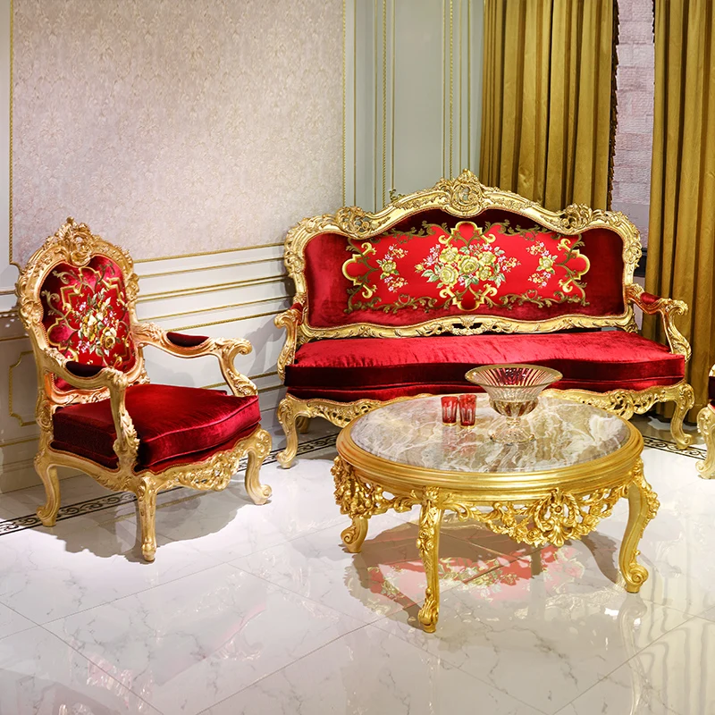 Европейски стил, цвят шампанско, златна издълбани цвете, триместен диван от масив, дърво и класически тъкани