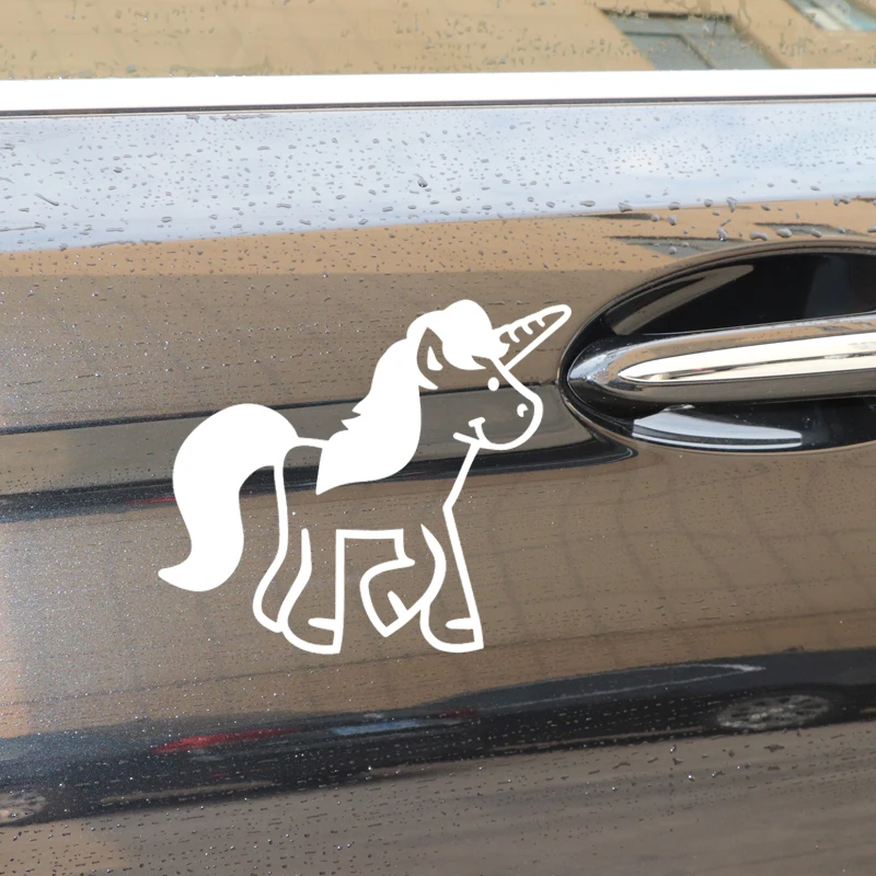 Малък град 15,9 см * 13,5 CM Cartoony Еднорог Перфектно се Вписват Автомобилна стикер Виниловую стикер на вратата на колата Черен /сребрист C4-1769