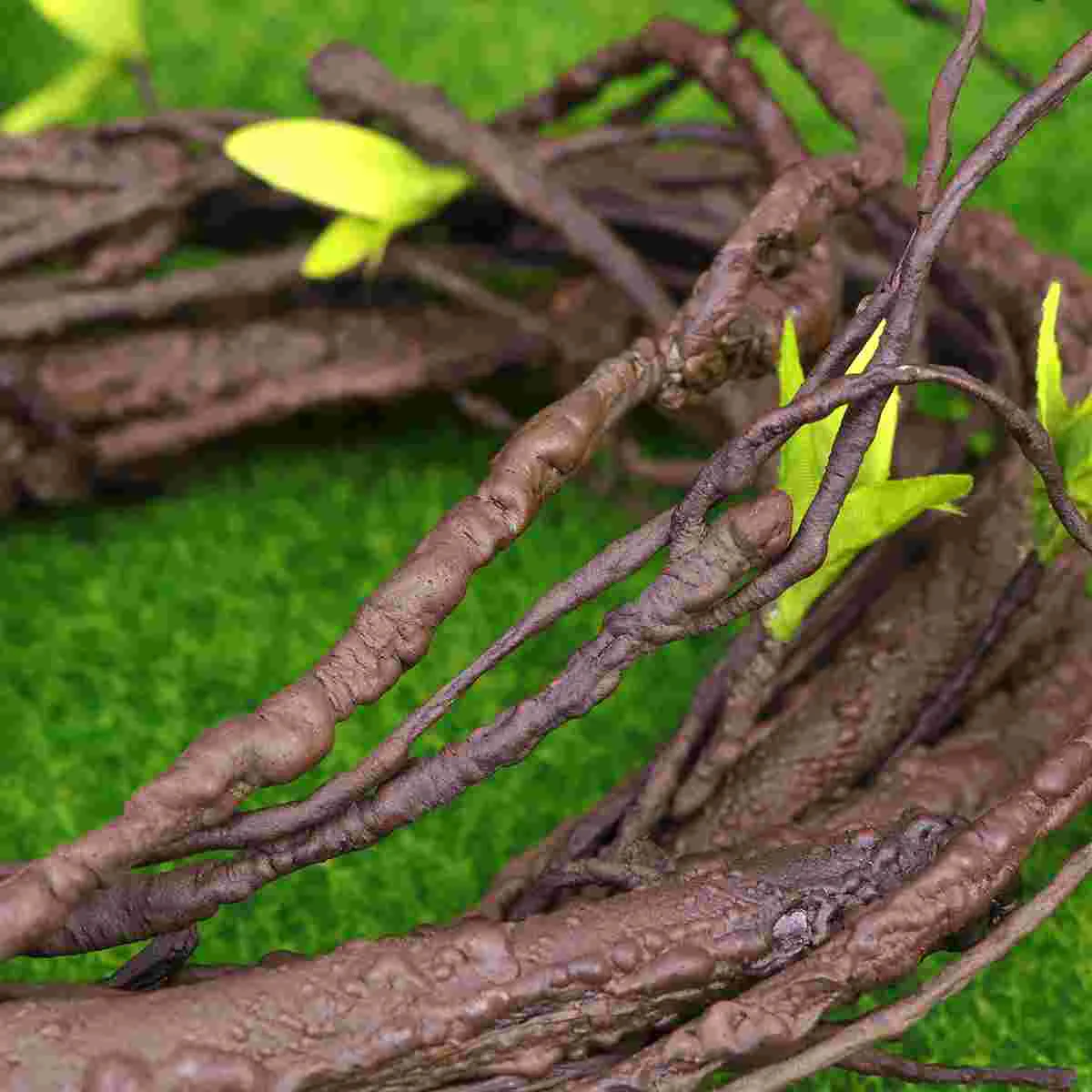 Лоза Влечуги местообитание на малки животни Огъване гори Клонка, за да се симулира пейзаж Гущери Растение Декор от ратан за домашни любимци