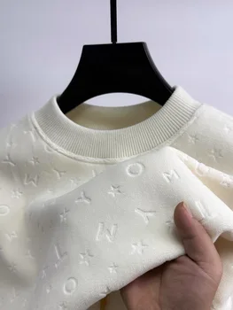 Модерен пуловер с релефни букви 2023, Есен / Зима, Нова тенденция, мъжки плюшен удебелена тениска, всекидневни топъл пуловер с кръгло деколте