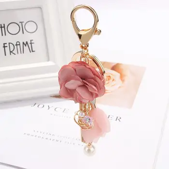 Розови подаръци Розови цветя Златист цвят Crystal Лък пискюл ключодържател Ключодържател