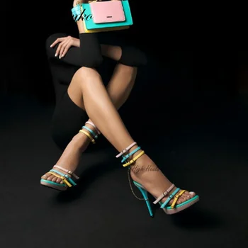 Цветни сандали на платформа с метална верига, дамски модни сандали на висок ток, Кожени обувки на висок ток, Дизайнерски вечерни обувки голям размер