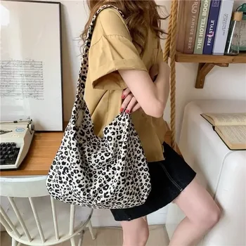 Японски и корейски Ins Модерна малка чанта-месинджър с леопардовым принтом, холщовая чанта на едно рамо за момичета, портфейли, чанти